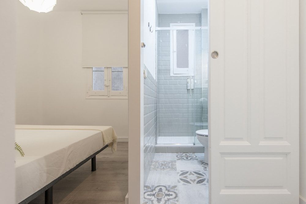 Chamberi Deluxe II Apartment, 3 Bedrooms, Balcony 16