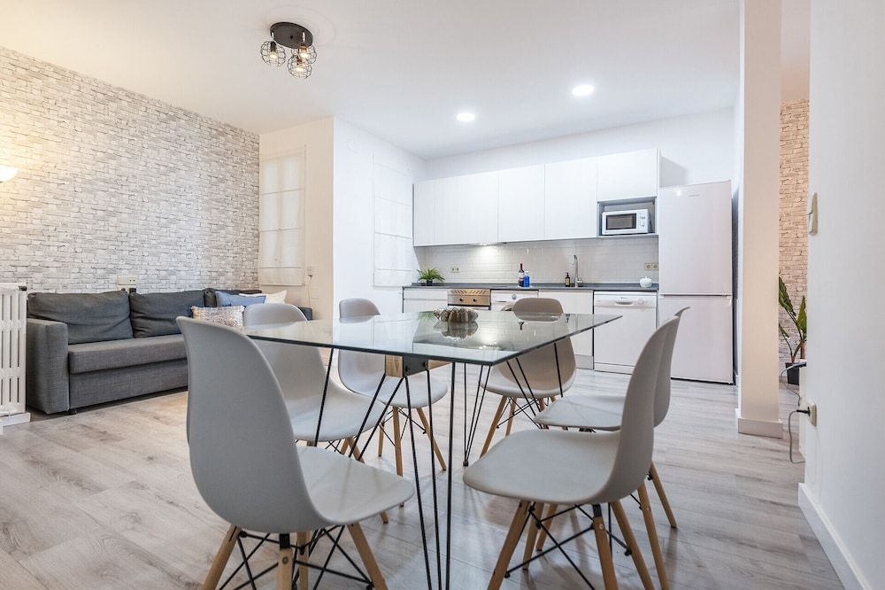 undefined Chamberi Deluxe II 6