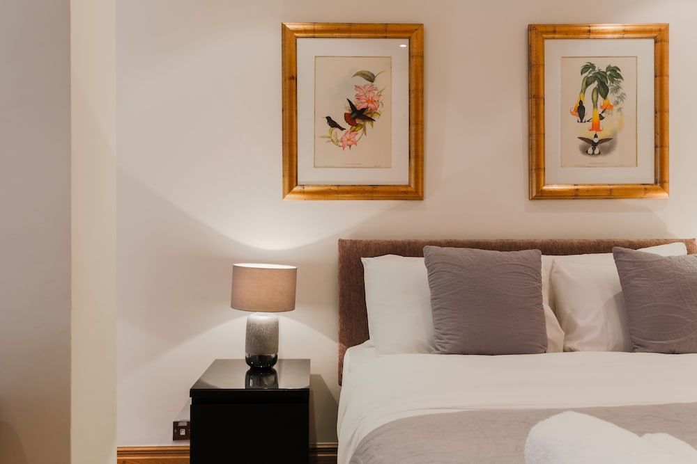 Monument by Excel Apartments Luxury Studio Suite 3