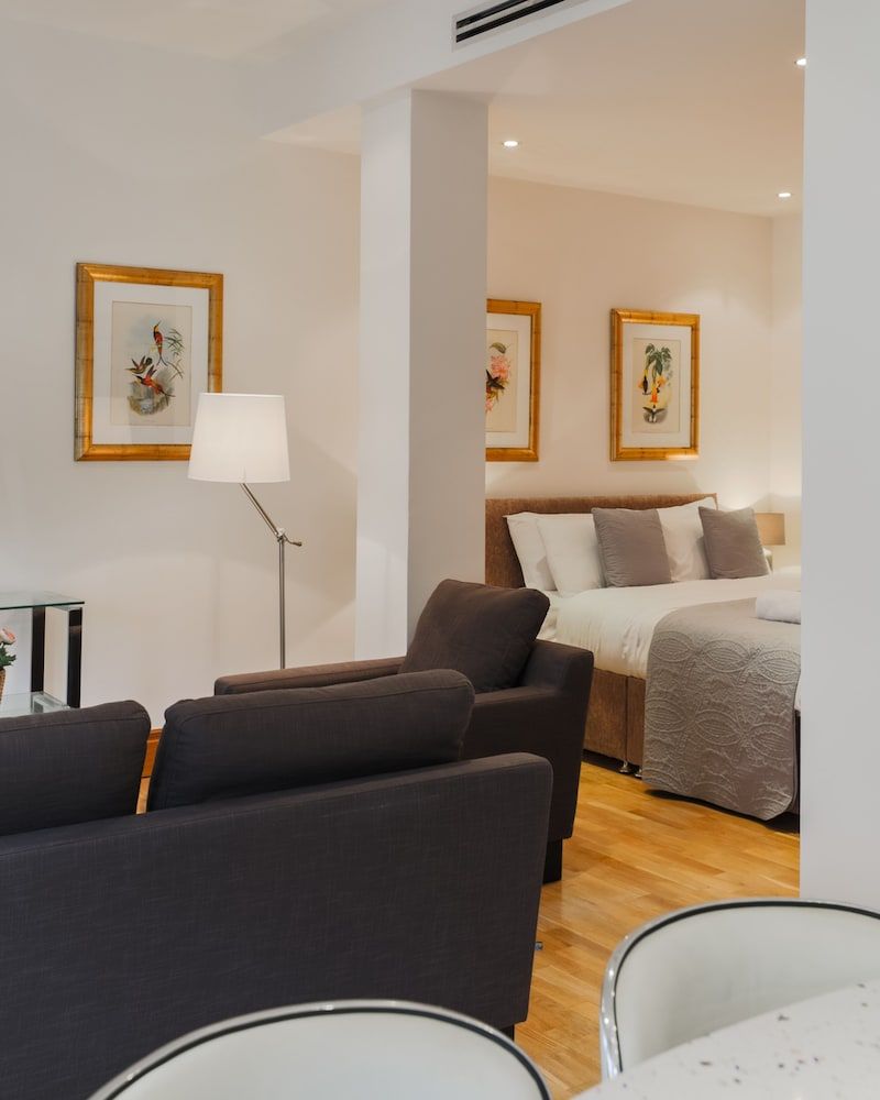 Monument by Excel Apartments Luxury Studio Suite 18