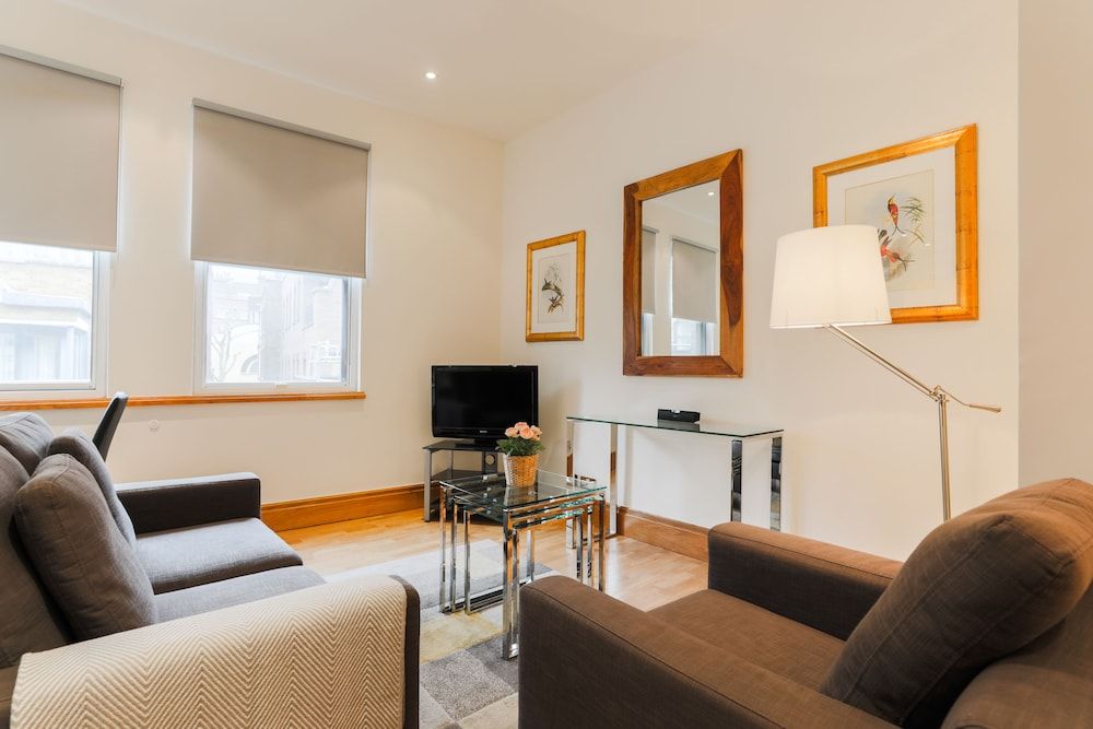 Monument by Excel Apartments Luxury Studio Suite 15