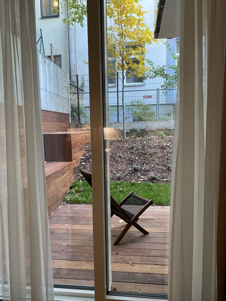 Steiner Residences Vorgartenstrasse Family Apartment, 1 Queen Bed with Sofa bed, Patio, Garden View 6