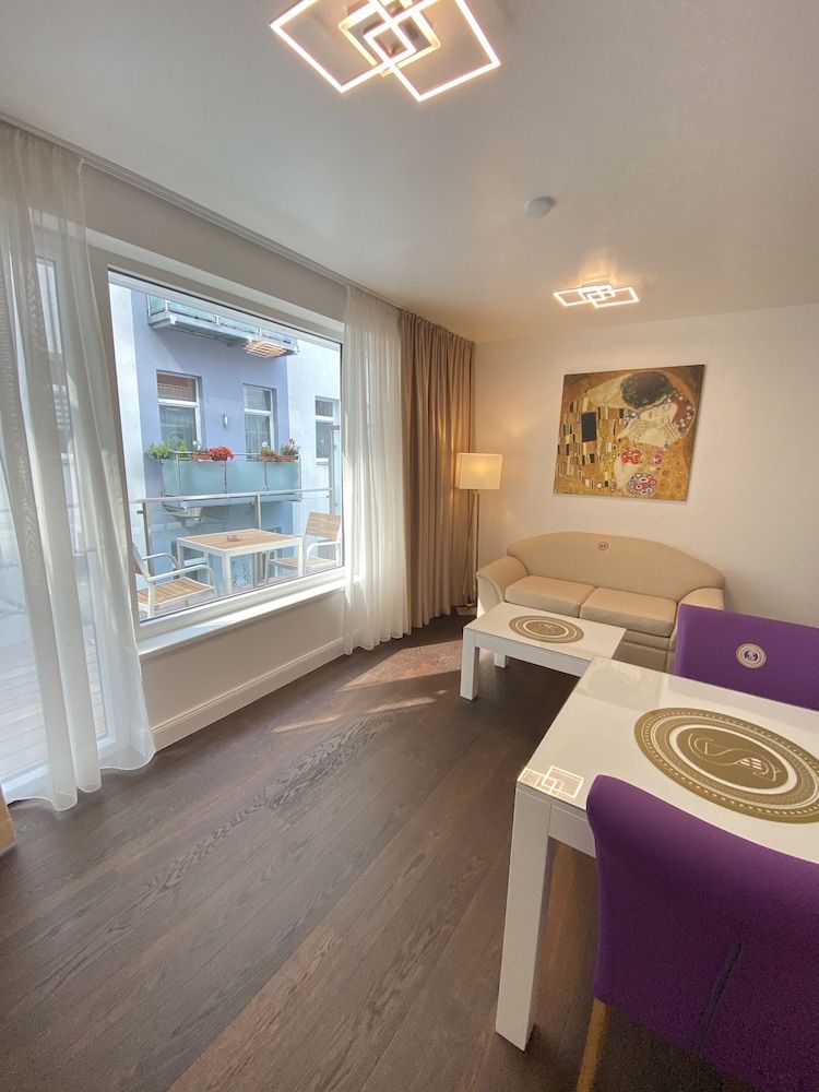 Steiner Residences Vorgartenstrasse Premium Studio, 1 Queen Bed, Balcony, Courtyard Area 22