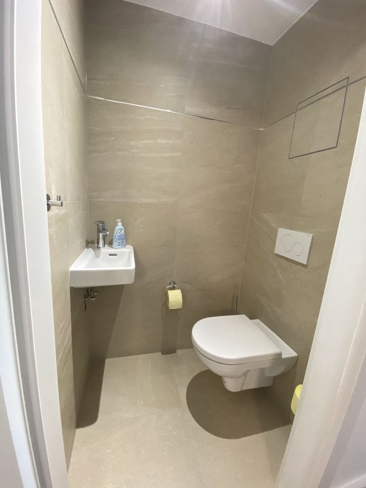 Steiner Residences Vorgartenstrasse Business Studio, 1 Queen Bed, Non Smoking, Courtyard Area 8