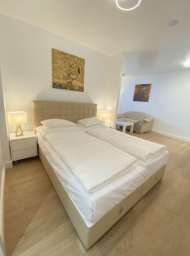Steiner Residences Vorgartenstrasse Business Studio, 1 Queen Bed, Non Smoking, Courtyard Area