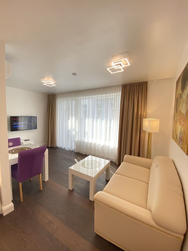 Steiner Residences Vorgartenstrasse Premium Studio, 1 Queen Bed, Balcony, Courtyard Area 21