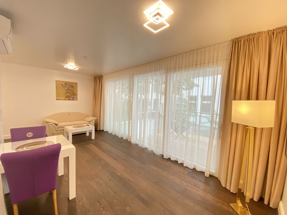 Steiner Residences Vorgartenstrasse Premium Studio, 1 Queen Bed, Balcony, Courtyard Area 19