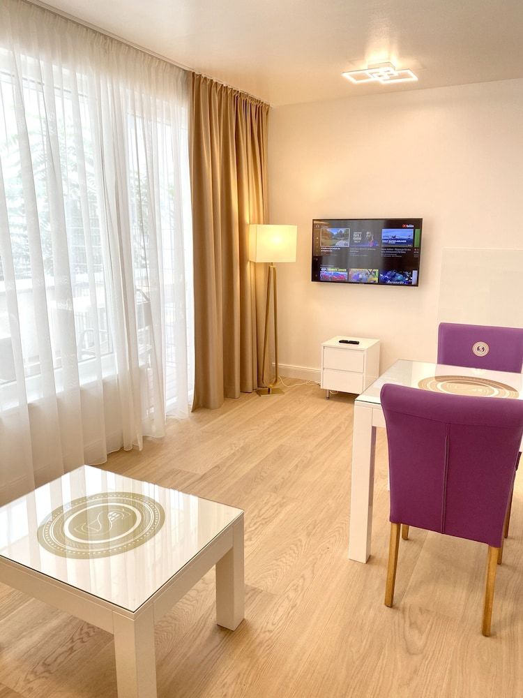 Steiner Residences Vorgartenstrasse Premium Studio, 1 Queen Bed, Balcony, Courtyard Area 20