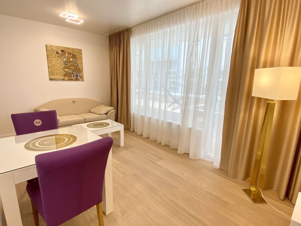 Steiner Residences Vorgartenstrasse Premium Studio, 1 Queen Bed, Balcony, Courtyard Area 7
