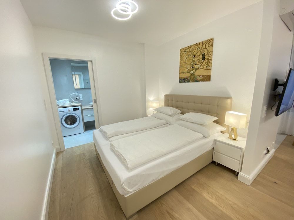 Steiner Residences Vorgartenstrasse Business Studio, 1 Queen Bed, Non Smoking, Courtyard Area 2