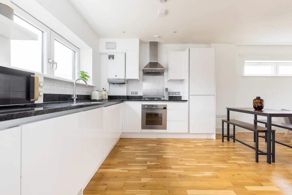 undefined The Bermondsey Flats 5