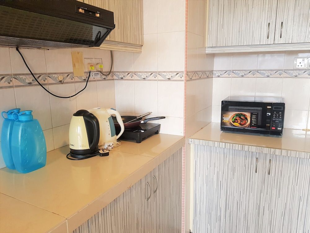 undefined Fahrenheit88 by Sarah's Lodge 8