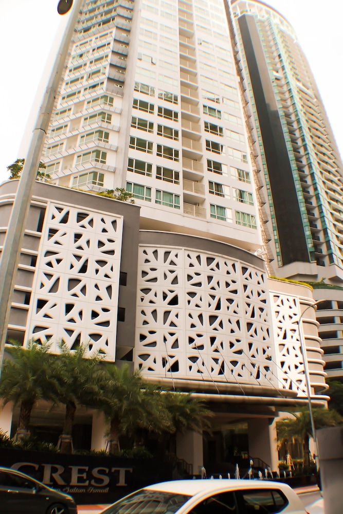 undefined Crest Residence 4