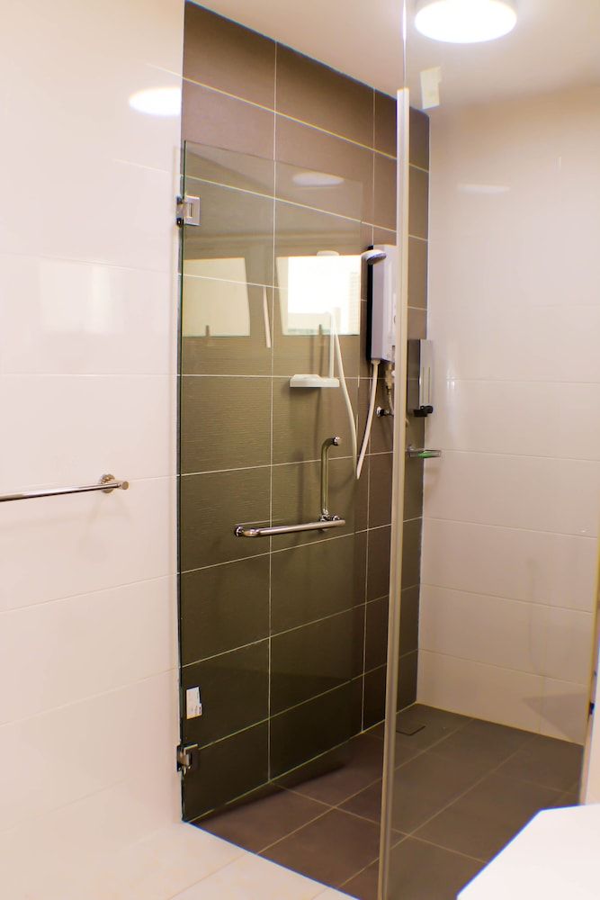 Crest Residence Family Apartment, 3 Bedrooms, Non Smoking, City View 35