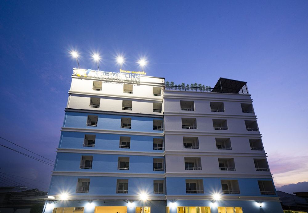 undefined The Willing Hotel and Residence 6