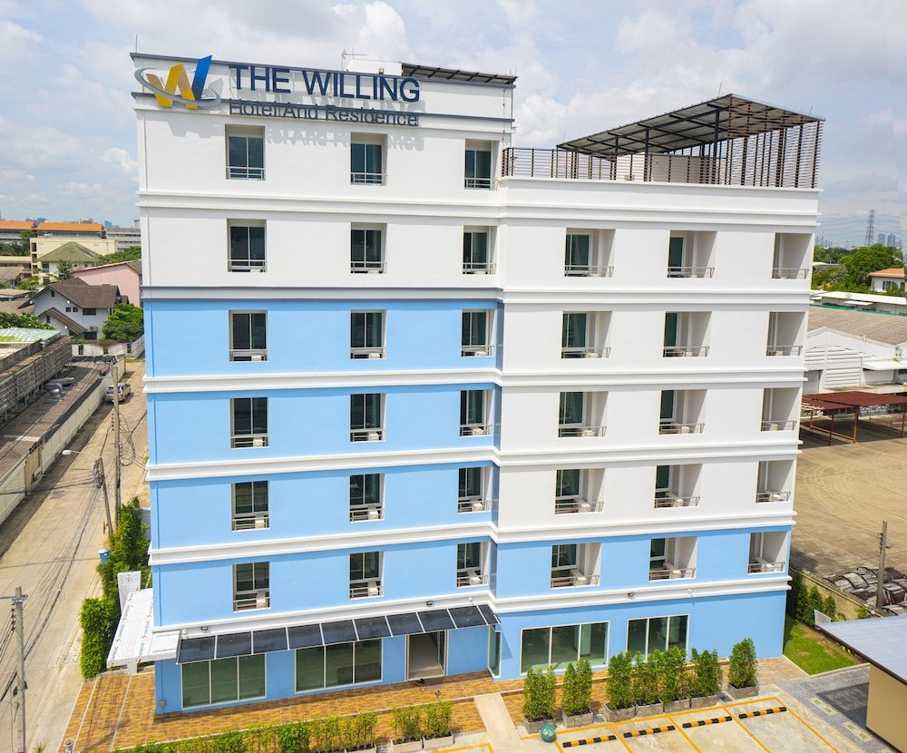 undefined The Willing Hotel and Residence 3