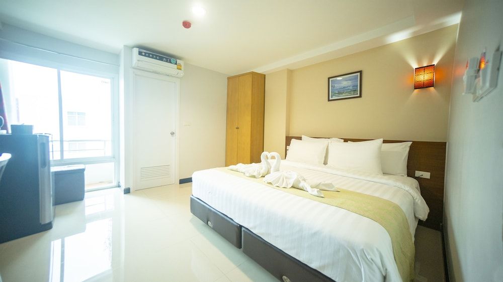 undefined The Willing Hotel and Residence