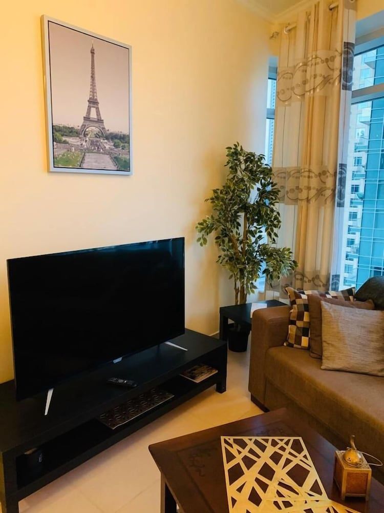 Downtown dubai views Twin Room 17