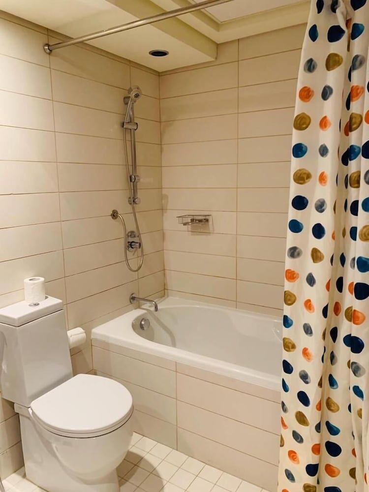 Downtown dubai views Twin Room 23