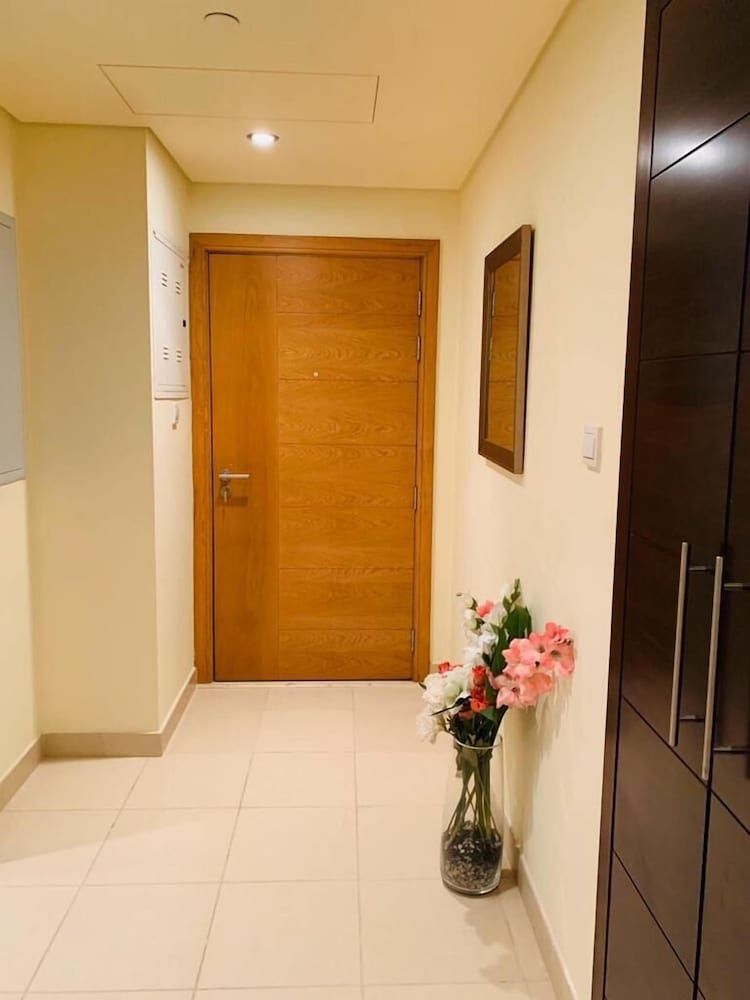 Downtown dubai views Twin Room 13