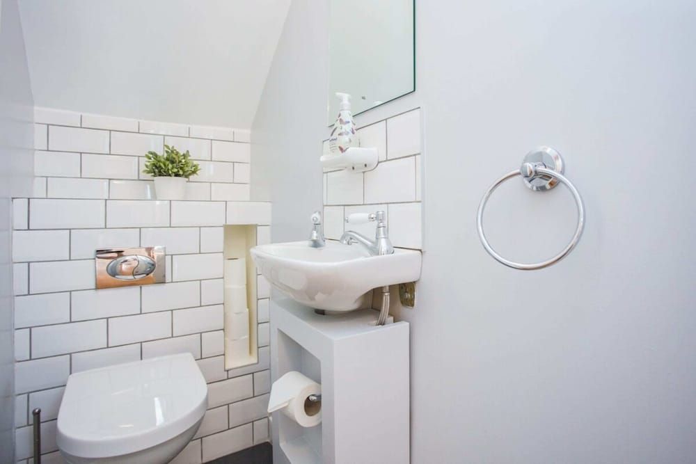 Stylish & Modern 3 Bed Flat in NW London With Garden Apartment (3 Bedrooms) 21