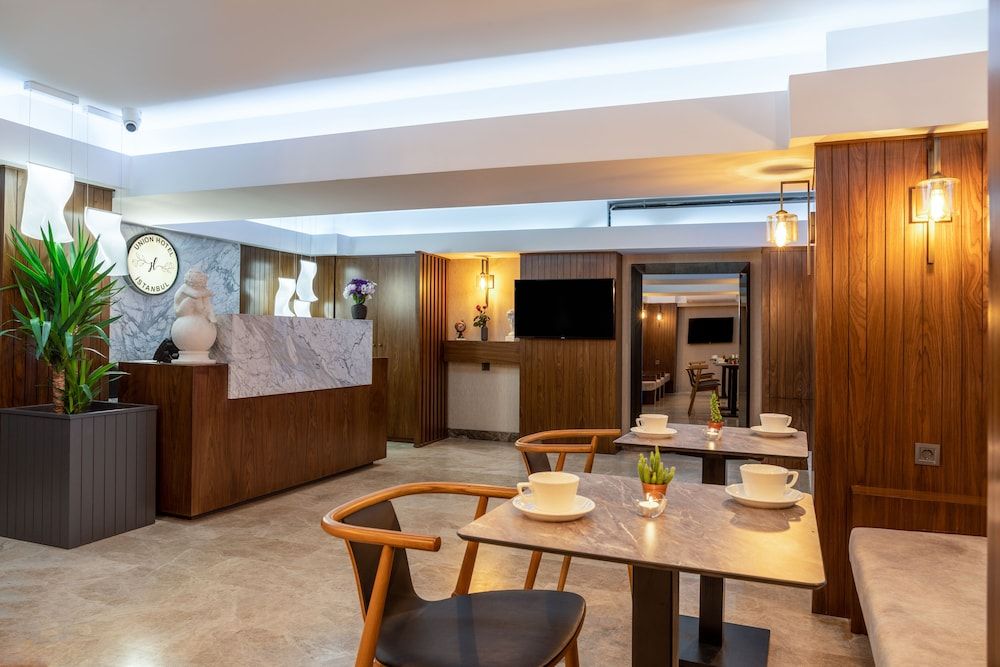 undefined Union Hotel Port 9