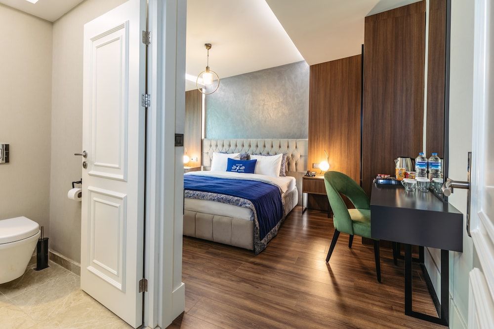 undefined Union Hotel Port