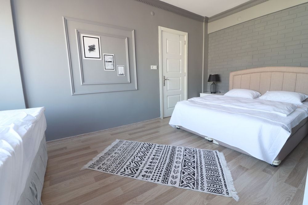 Karakoy VAV Suites Superior Condo 2