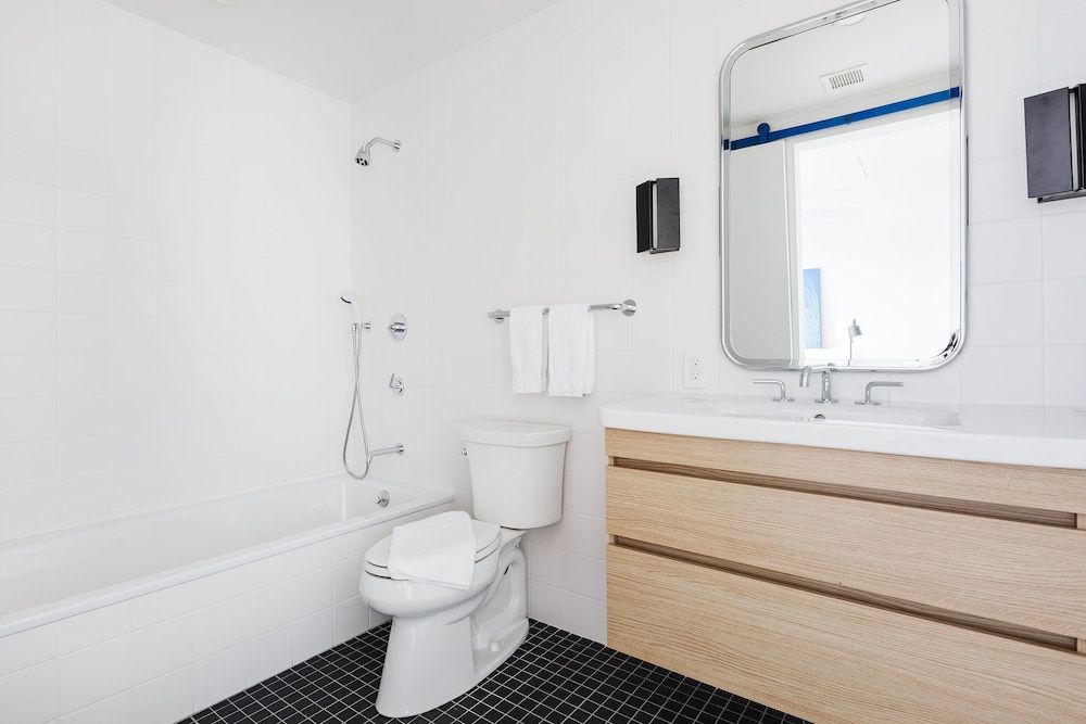 undefined Placemakr Wall Street 8