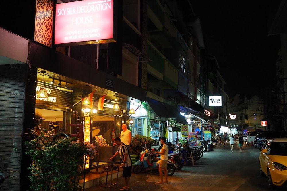 undefined Sky Silk Decoration House 2