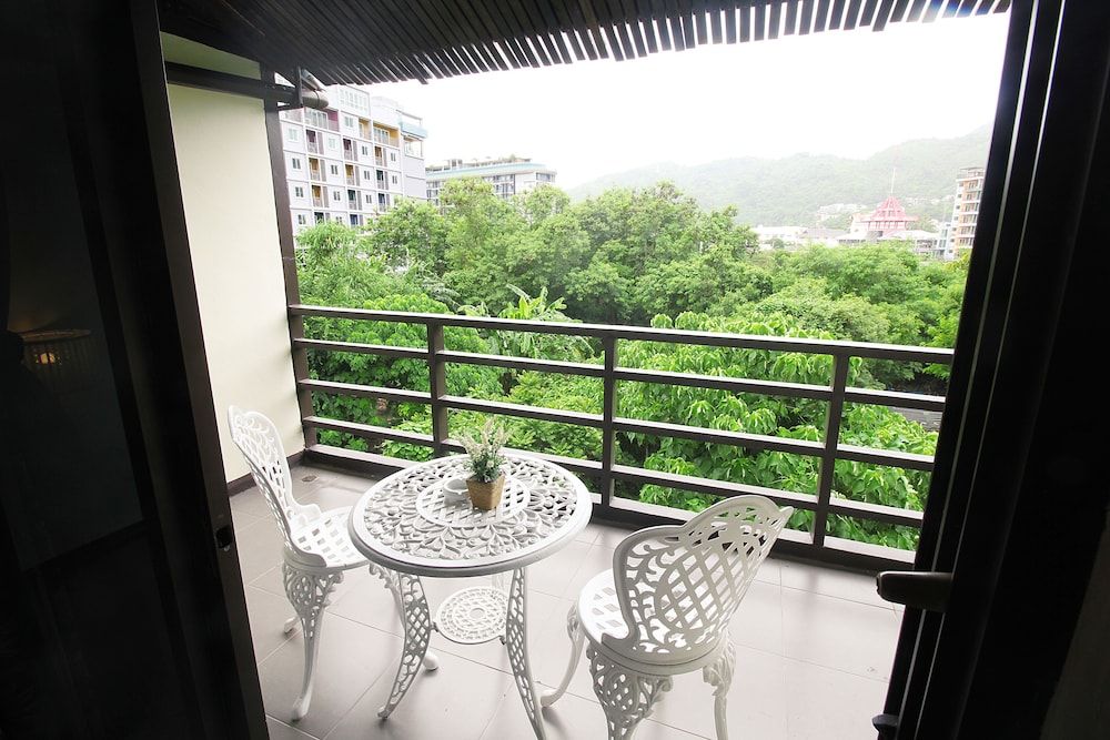 undefined Sky Silk Decoration House 6