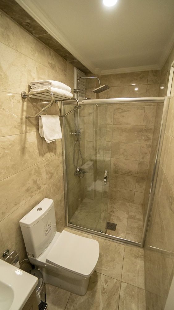 Dymar Hotel Standard Twin Room 3