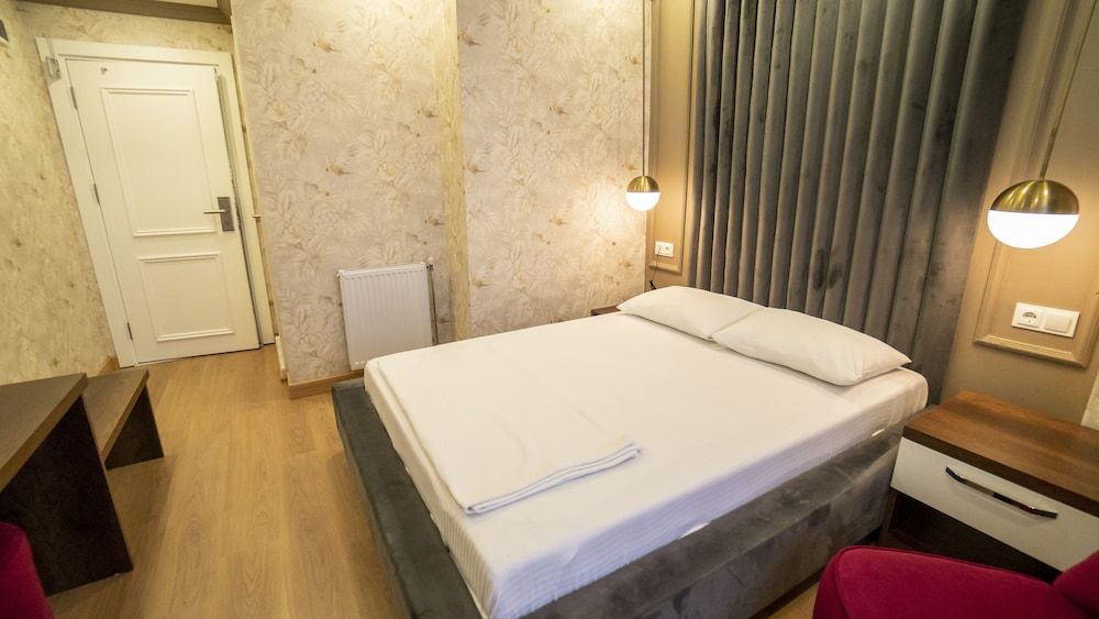 undefined Dymar Hotel 10