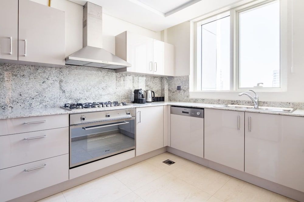 undefined Luxurious Living In This 2BR With Study in Downtown Dubai - Sleeps 5! 7