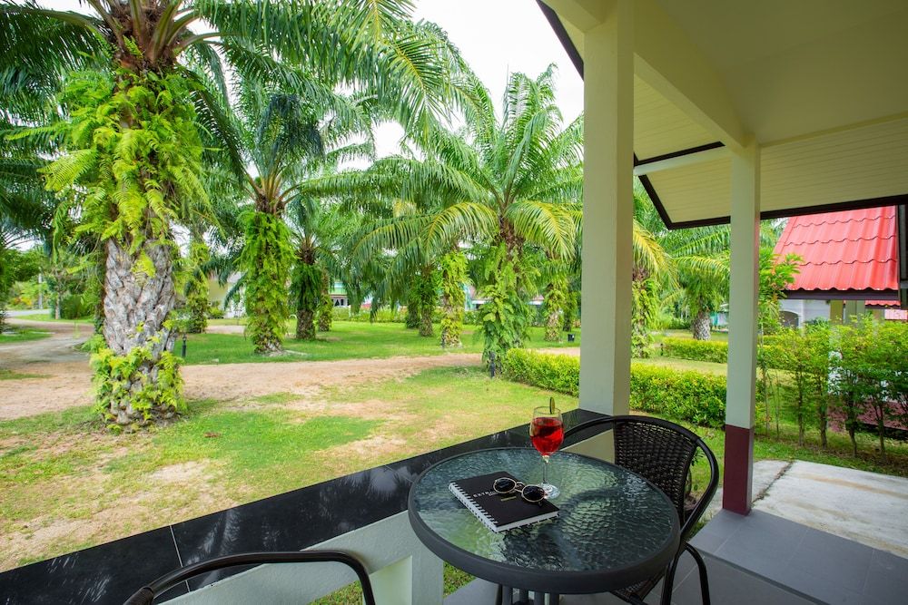 undefined Green Garden House 9