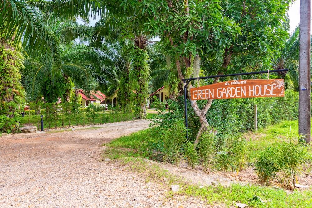 undefined Green Garden House 6