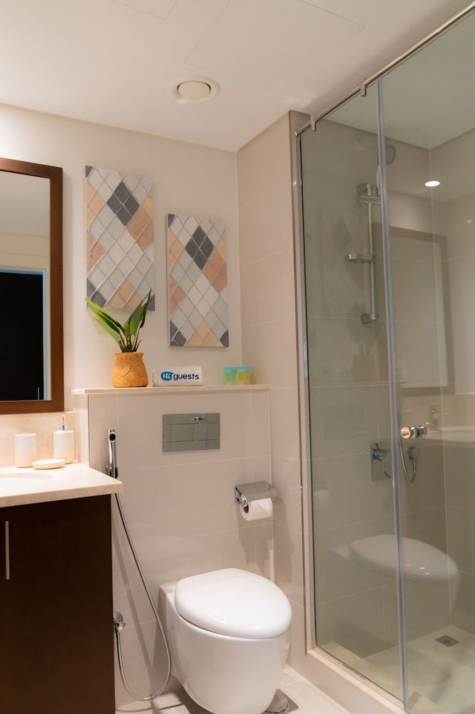 HiGuests - Boulevard Crescent Tower 2 Deluxe Apartment 15