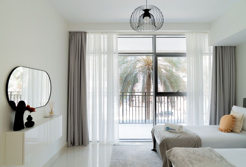 HiGuests - Boulevard Crescent Tower 2 Deluxe Apartment 22