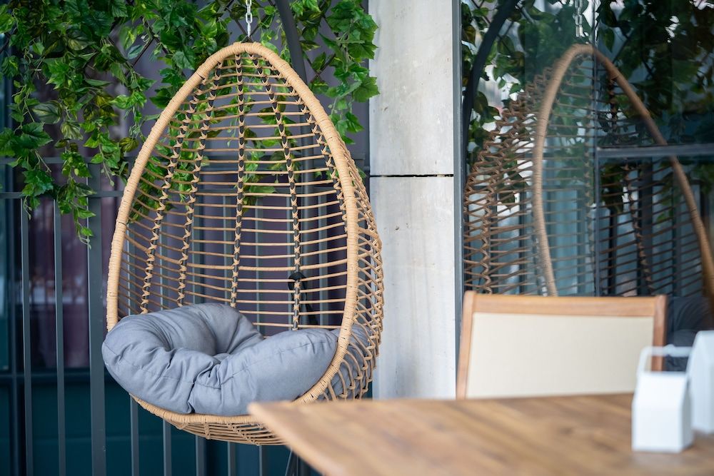 HiGuests - Boulevard Crescent Tower 2 Classic Apartment 7