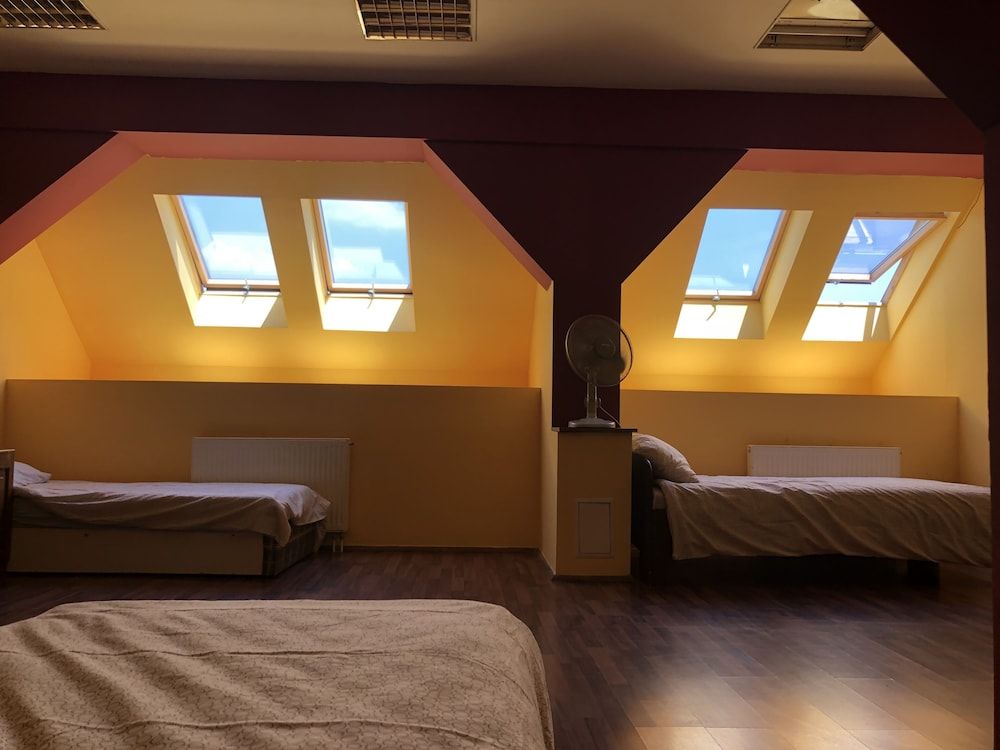 undefined Konvoj Szálló 7