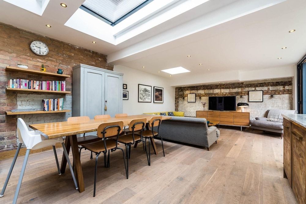 undefined Stunning 3BD Flat With Garden in Shoreditch Zone 1 2