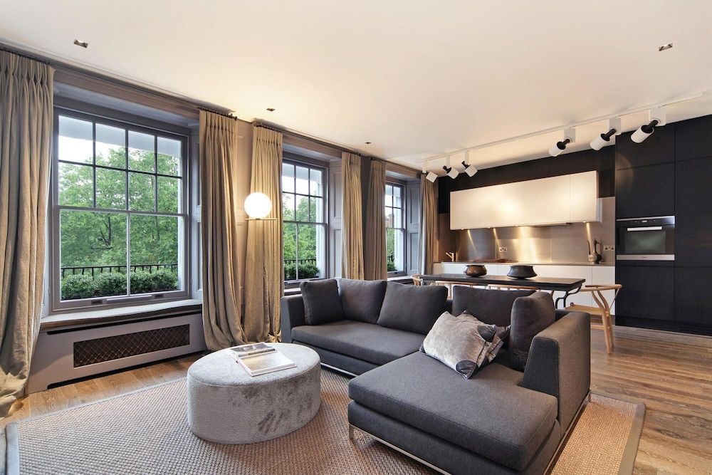 undefined Cadogan Square Luxury 2 Bedroom Apartment II