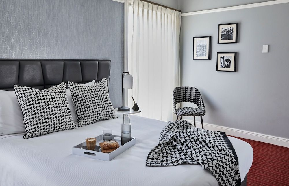 No9 Springfield Springfield Suite 3