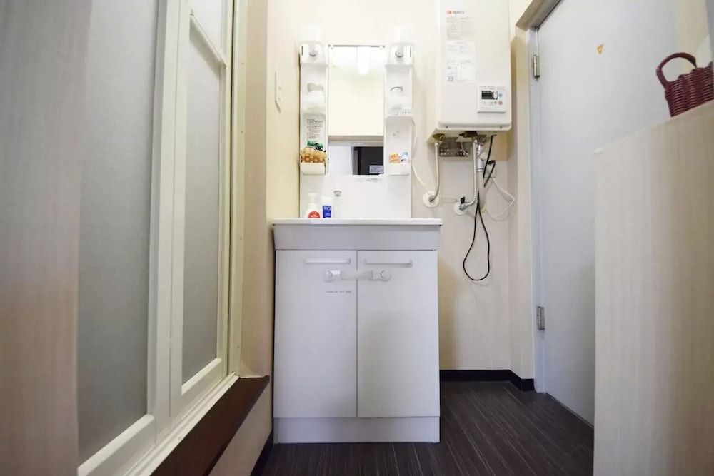 Y's O Bldg Apartment 25