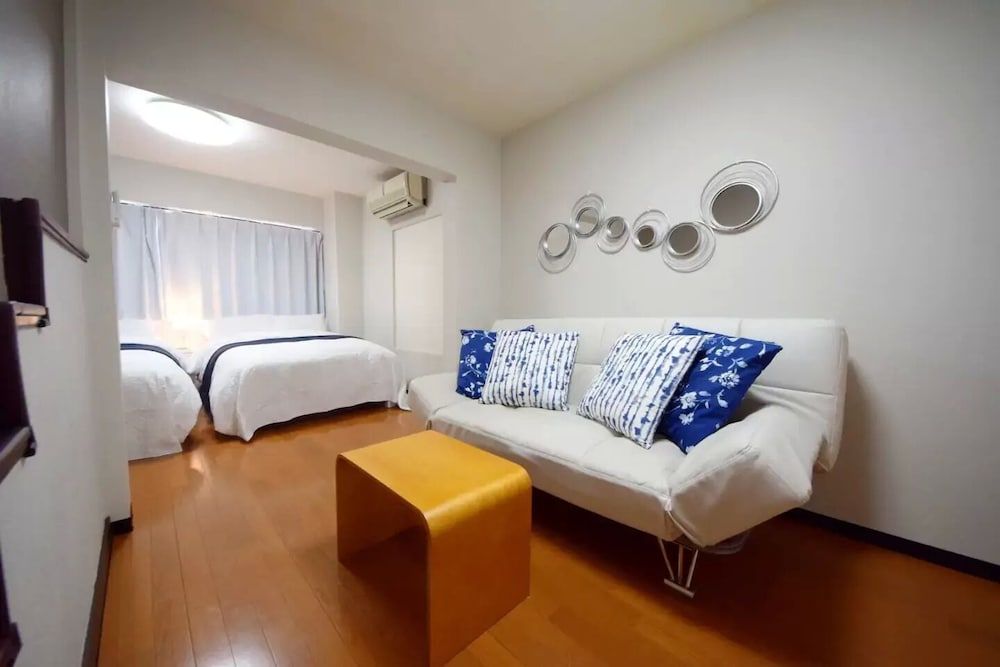 undefined Y's O Bldg