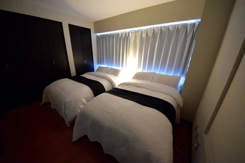 undefined Y's O Bldg 4