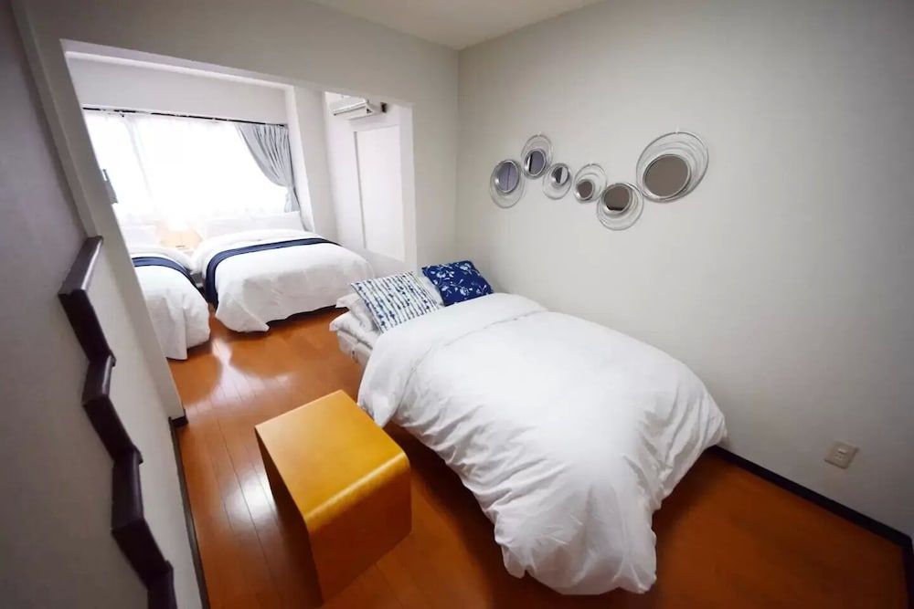 undefined Y's O Bldg 8