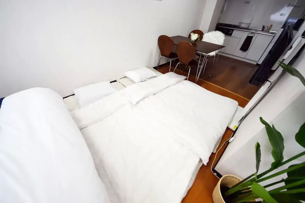 undefined Y's O Bldg 7