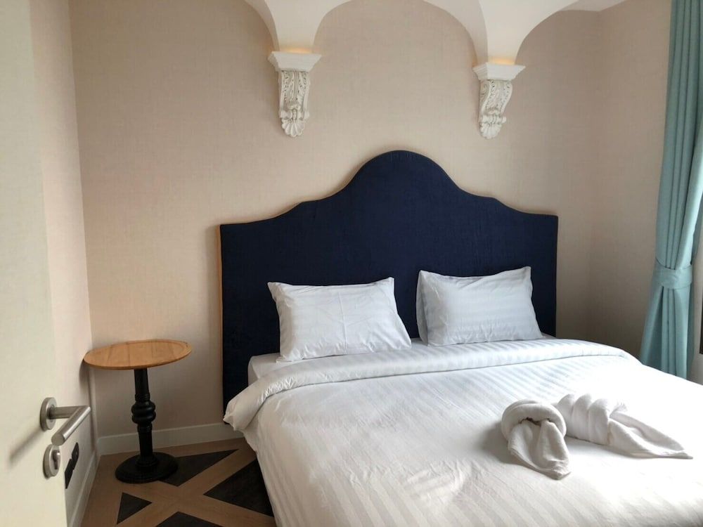 Espana Condo Pattaya By JC 1-Bedroom Condo with Garden View 3