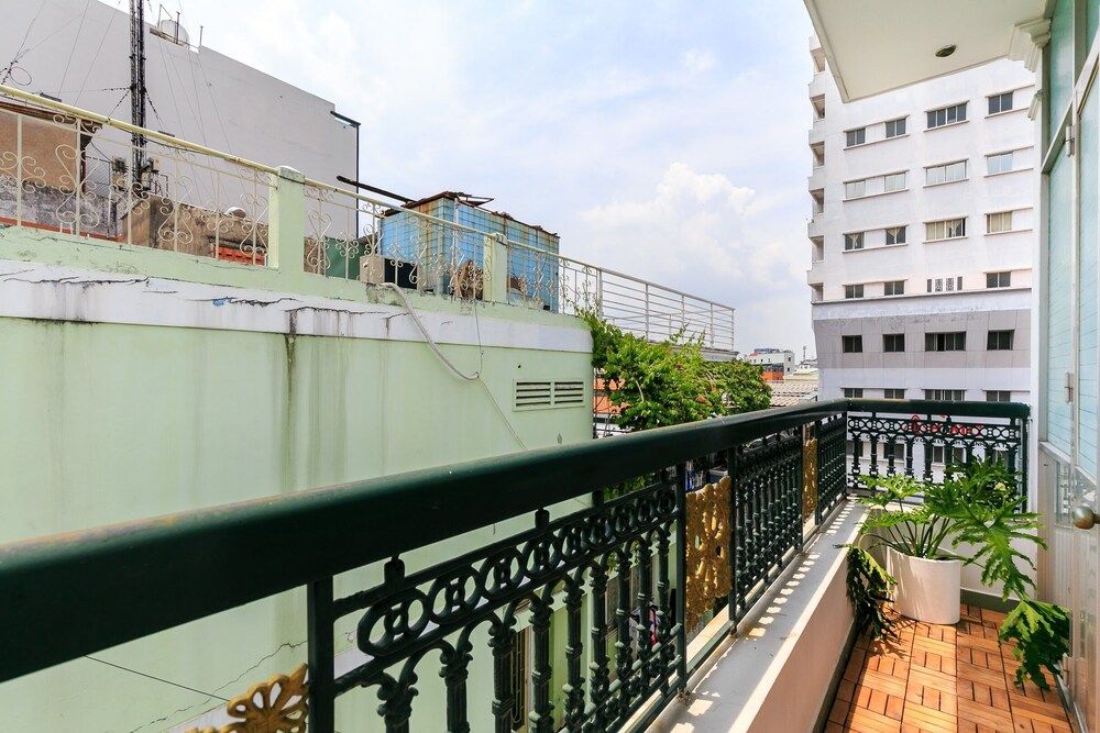 undefined 1991 Home Sai Gon 3